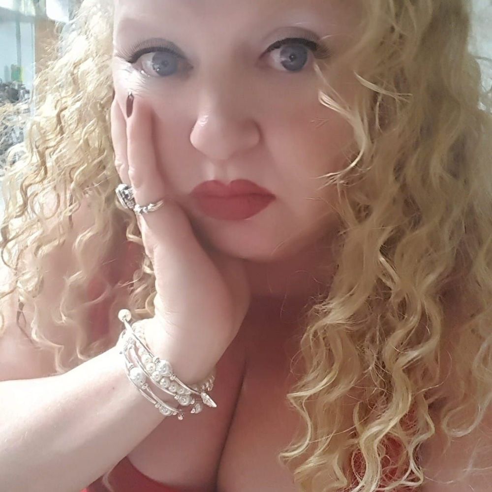 Meet your Posher, Peggy